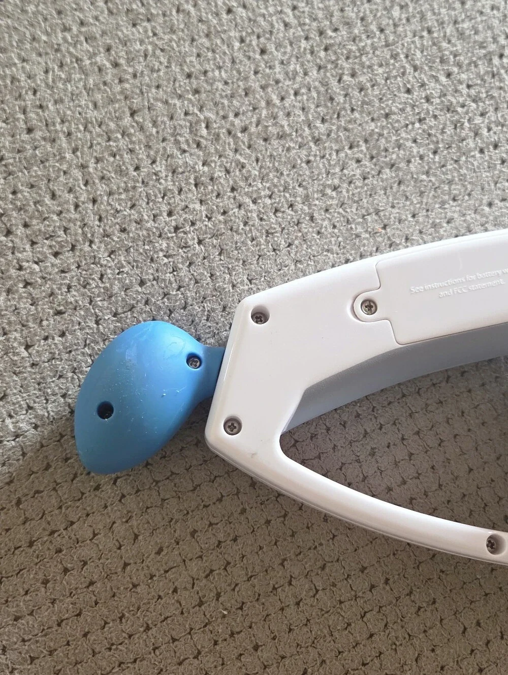 Bop It! Electronic Handheld Game White Shout Twist Pull Hasbro 2008 Tested Works